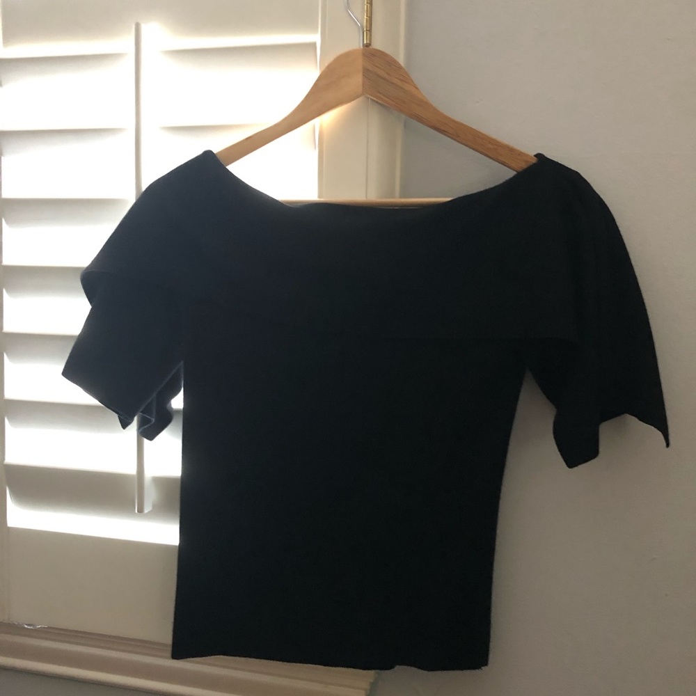 Club Monaco off the shoulder short sleeve - Picture 3 of 7